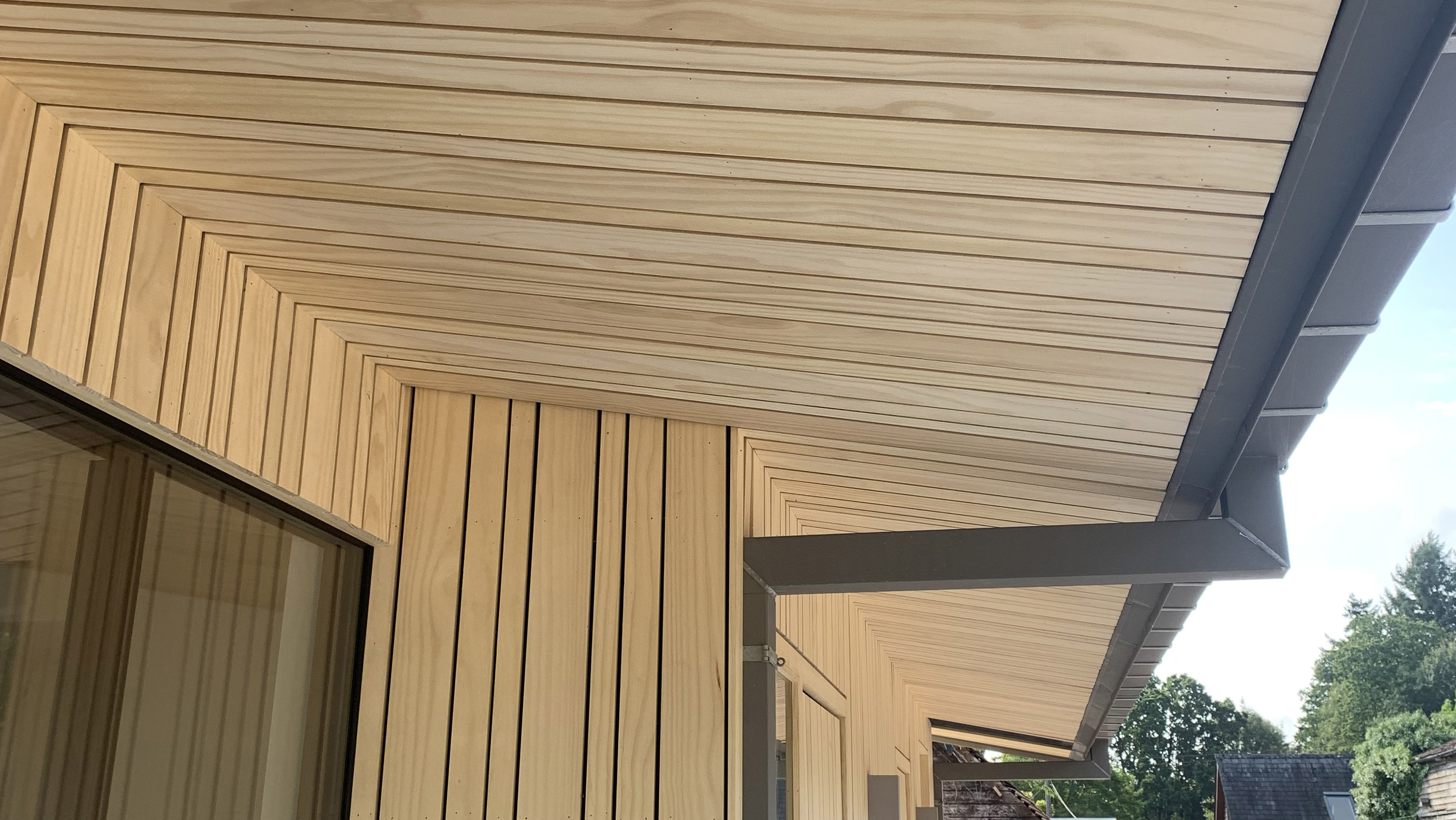 Accoya Modified Wood Siding: Performance Data and Expected Lifespan in Harsh Exterior Conditions